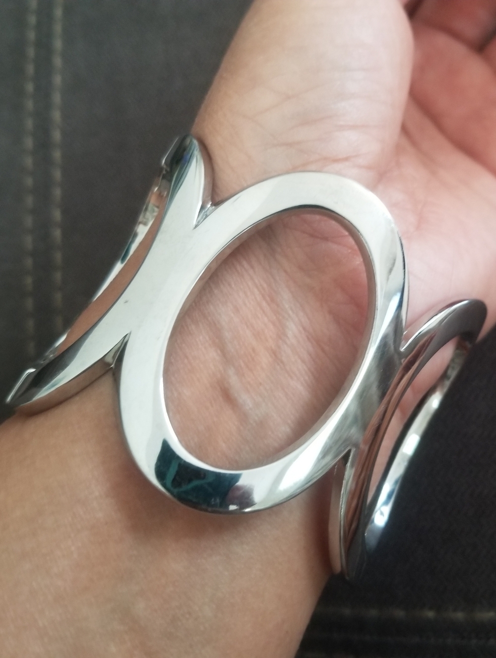 Premier Designs Chunky Silver Tone Hinge Cuff Bracelet 7-1/4”